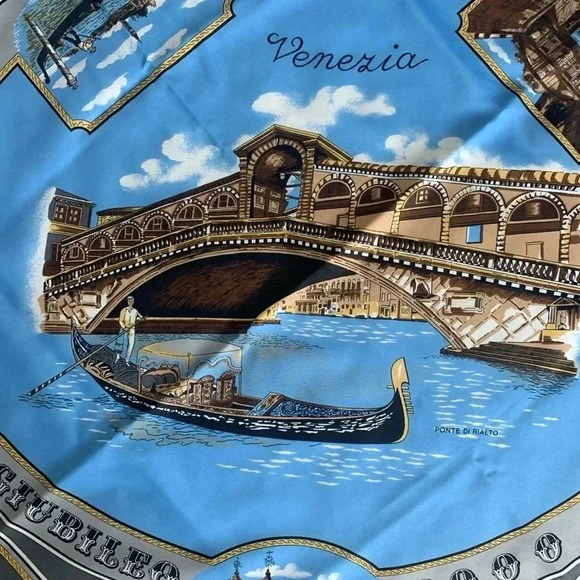 Venice travel scarf - Picture 9 of 12